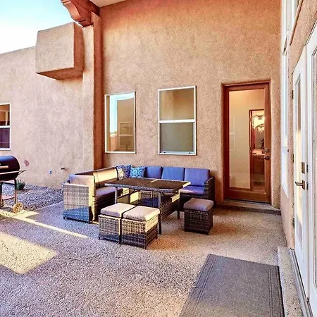 New Mexico Style Home, Stunning Views & Sunrise
